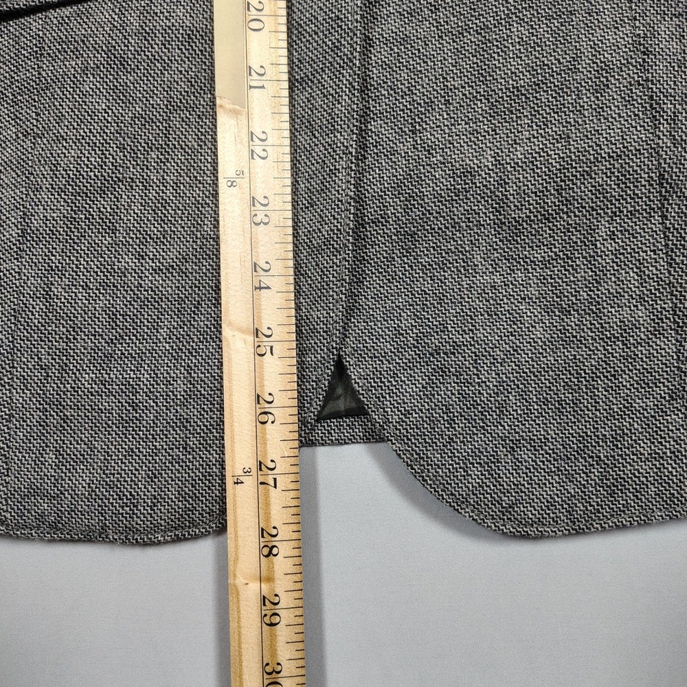 Eddie Bauer Blazer Mens M Grey Herringbone Wool Blend Two Button Sport Coat - Picture 6 of 11